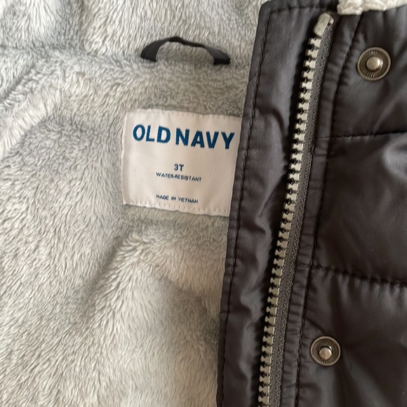 Old Navy 3T fur lined hooded, puffer coat - Picture 2 of 5